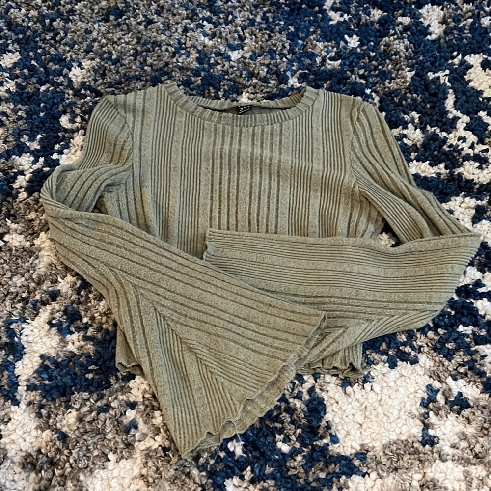 SHEIN ribbed crop top